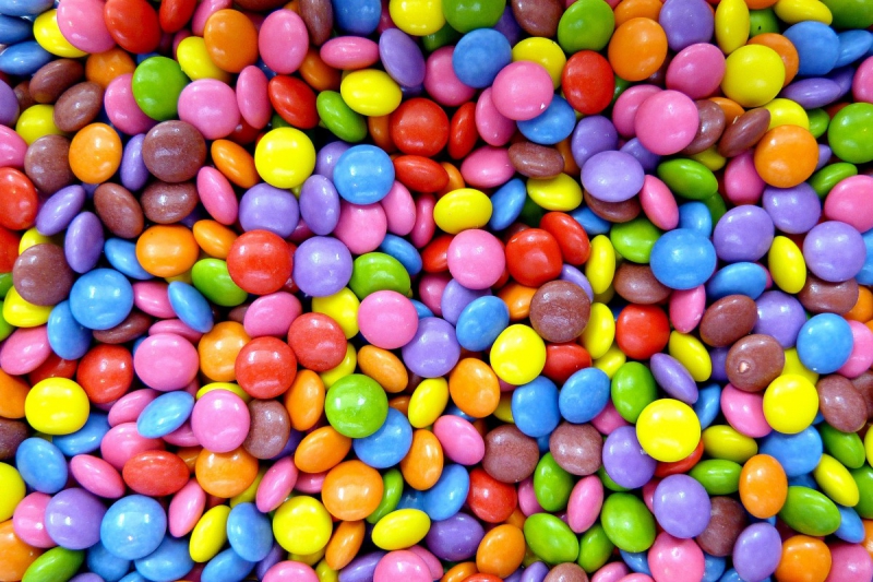 confiserie-MONTAUROUX-min_smarties_confectionery_lenses-1150911